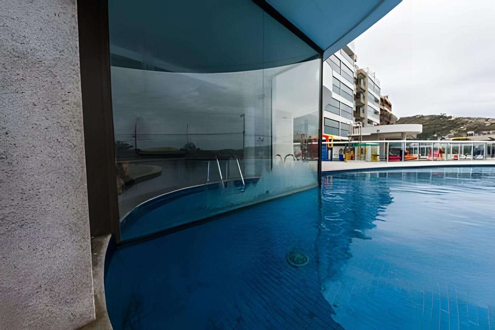 Apartamentos De 2 Quartos Com Piscina Na Praia Dos Anjos Арраял-ду-Кабу Экстерьер фото