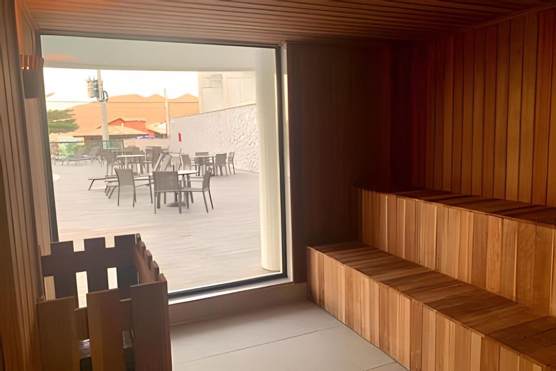 Apartamentos De 2 Quartos Com Piscina Na Praia Dos Anjos Арраял-ду-Кабу Экстерьер фото